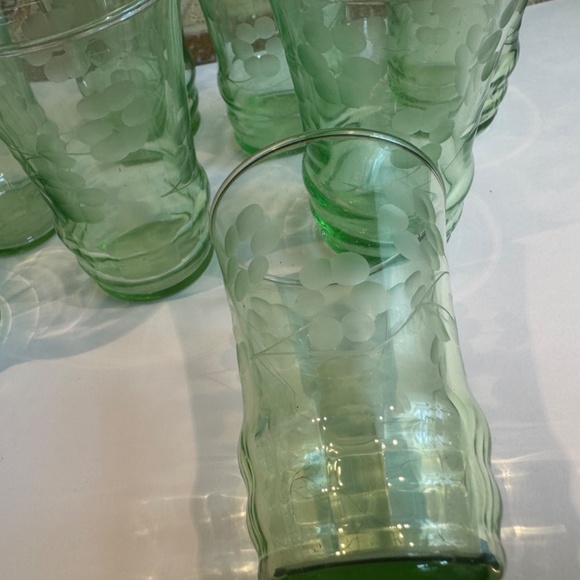 Rare Set of 8 Dunbar Floral Etched Uranium Glass Tumblers GORGEOUS - Picture 7 of 16